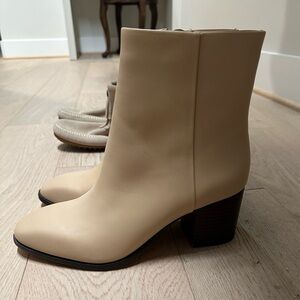 Women’s J Crew never worn Sadie boots; size 9